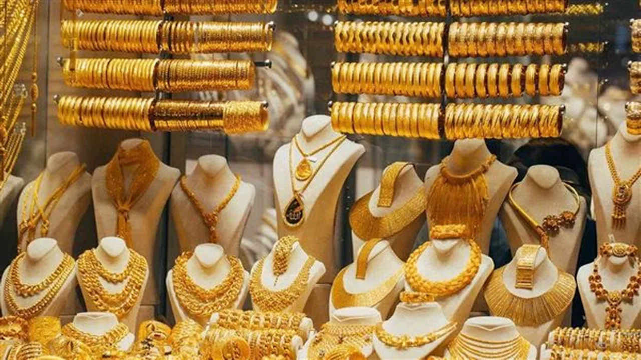 تراجع عالمي حاد.. أسعار الذهب تهبط لـ 5280 دولاراً للأوقية في المعاملات الفورية